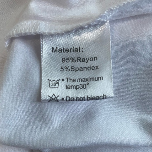 White short sleeve dress - Picture 6 of 6